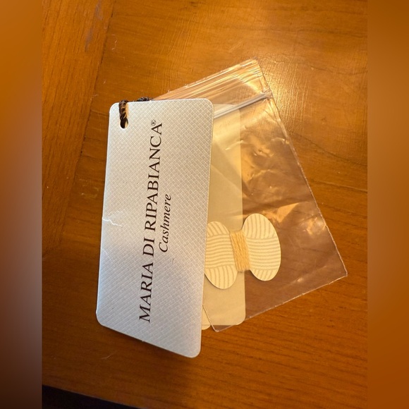 CASHMERE Maria Di Ripabianca~ Sweater; Made in ITALY. USA Size 8 (Medium) - Picture 8 of 11